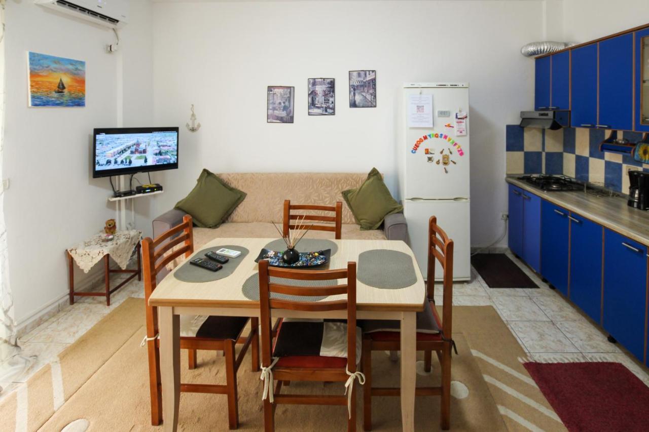 1 Bedroom Apartment With Fast Internet And Sea View Balcony In Дуррес Экстерьер фото