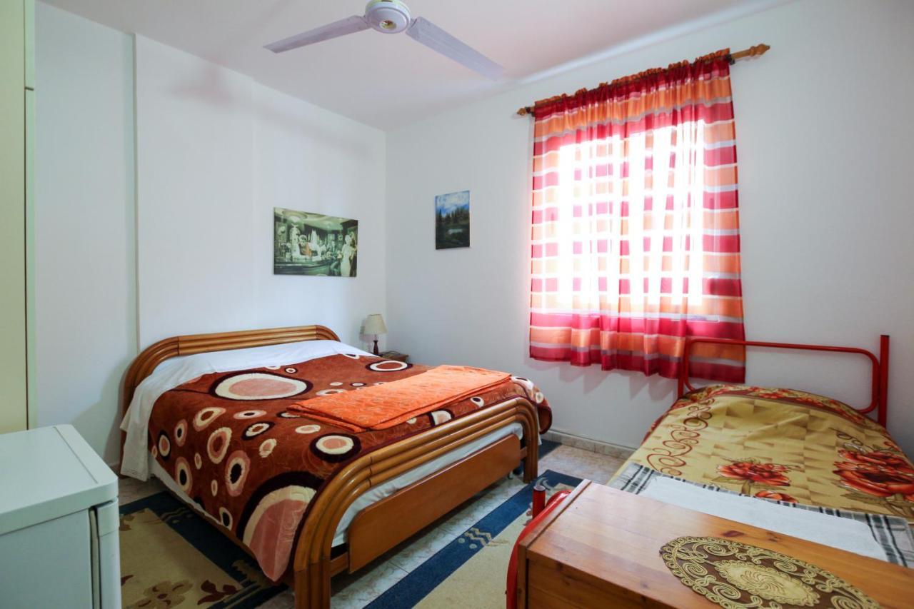 1 Bedroom Apartment With Fast Internet And Sea View Balcony In Дуррес Экстерьер фото