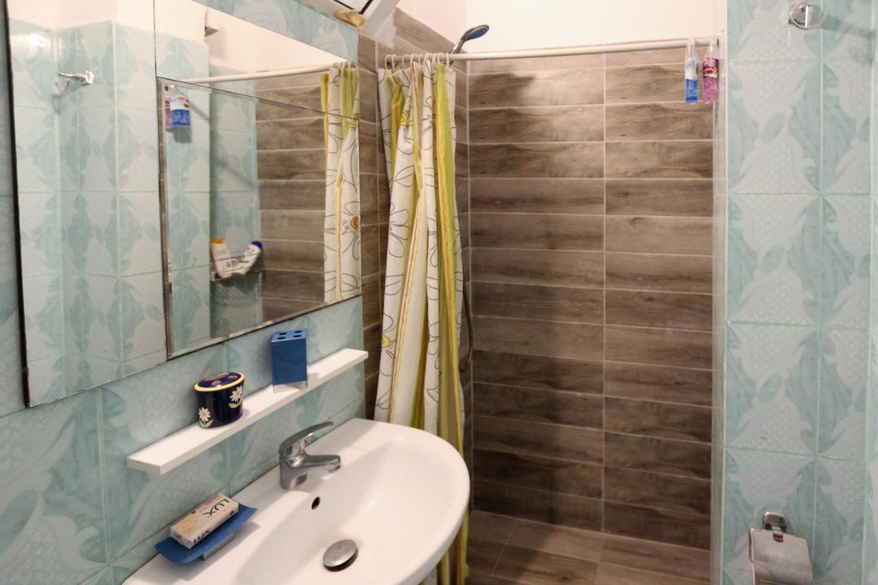 1 Bedroom Apartment With Fast Internet And Sea View Balcony In Дуррес Экстерьер фото